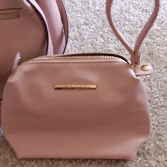 Steven Madden Handbag Set - Picture 2 of 9